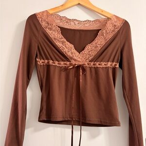 Chic Brown Lace Trim Long Sleeve Crop Top for Women. No tags,  size small